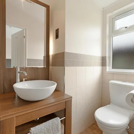 3 Bed In Oc-lr201 بيت خشبي باسنثوايت
