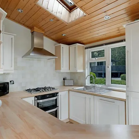 بيت خشبي 3 Bed In Oc-lr201